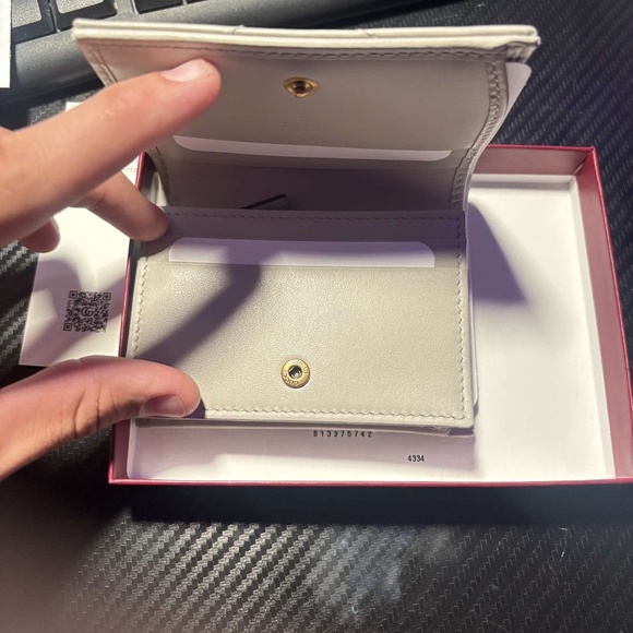 Gucci Wallet - Picture 4 of 10